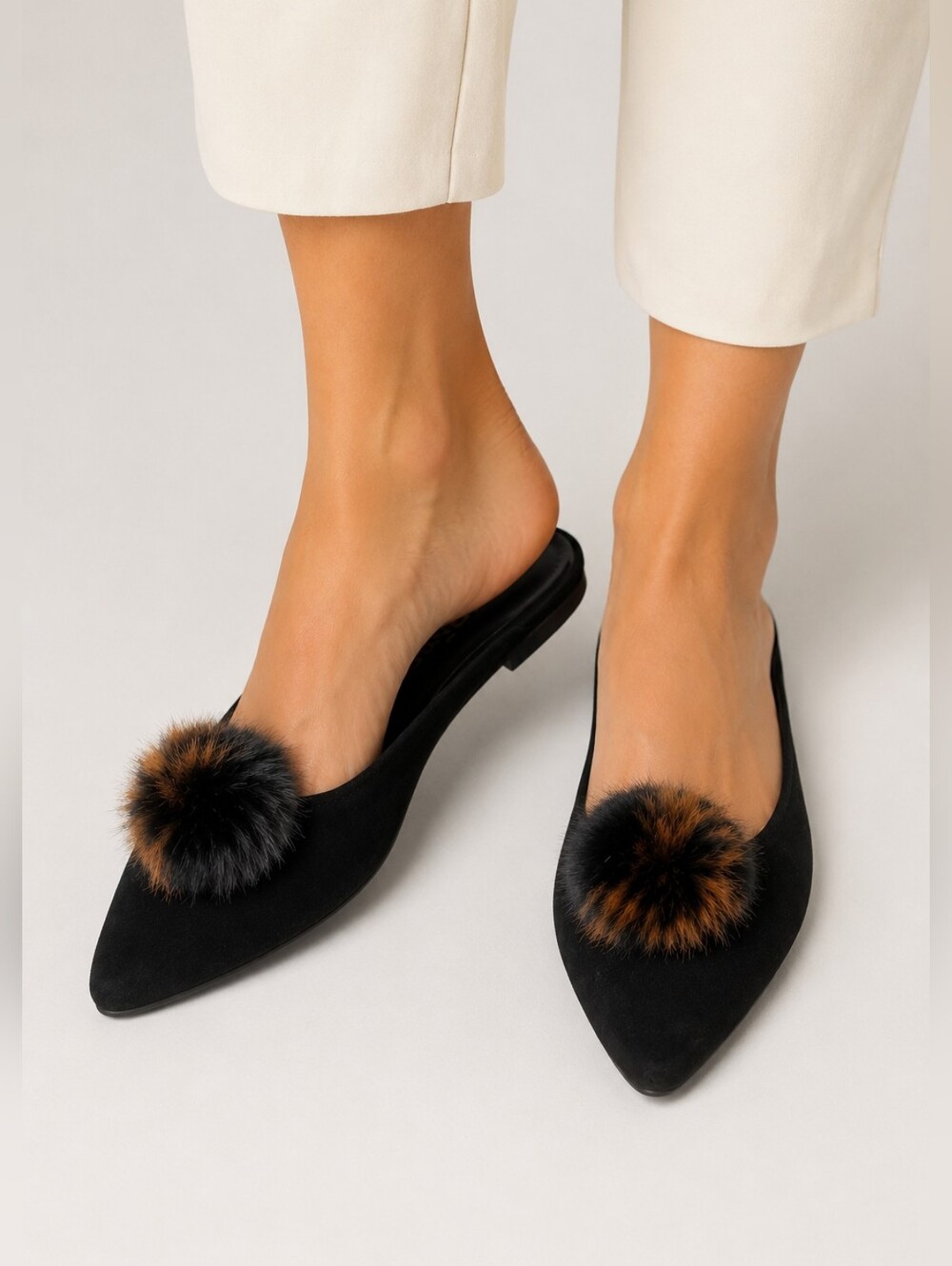 Yosi Samra Black Suede Pom Pom Mule Flats Pointed Toe Slip On Chic Boho US 6